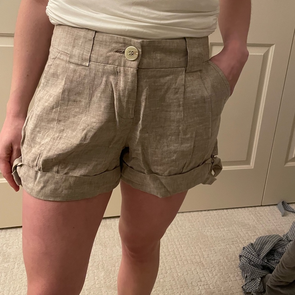 Trina Turk Beige Tan Brown Linen Shorts Women's Size 2 with Cuffs Ties